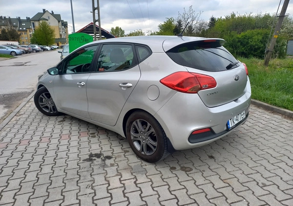 Kia Ceed cena 23000 przebieg: 225573, rok produkcji 2013 z Kielce małe 46